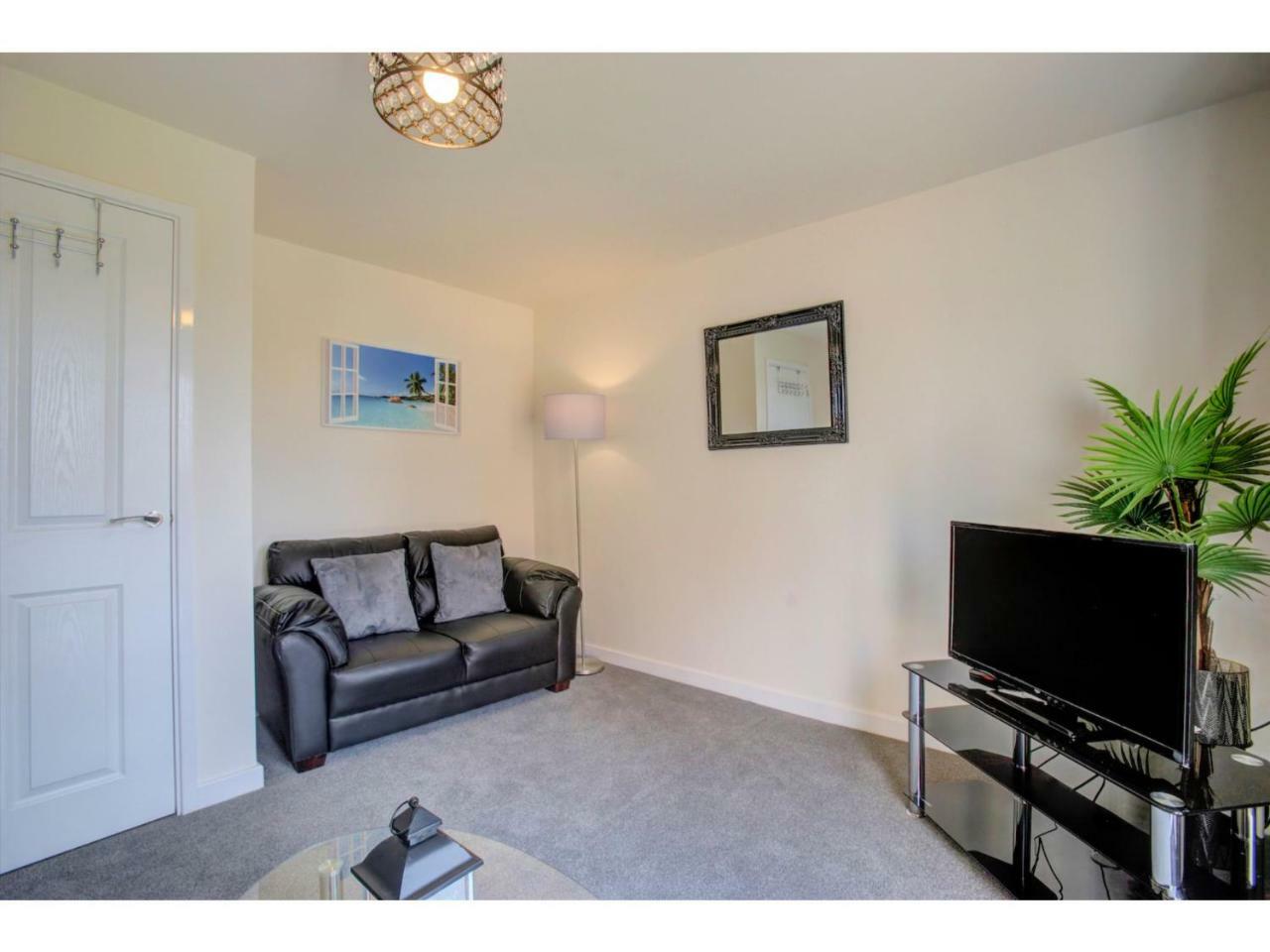 Newly Built, Splendid House For 5 In Manchester! Eksteriør billede