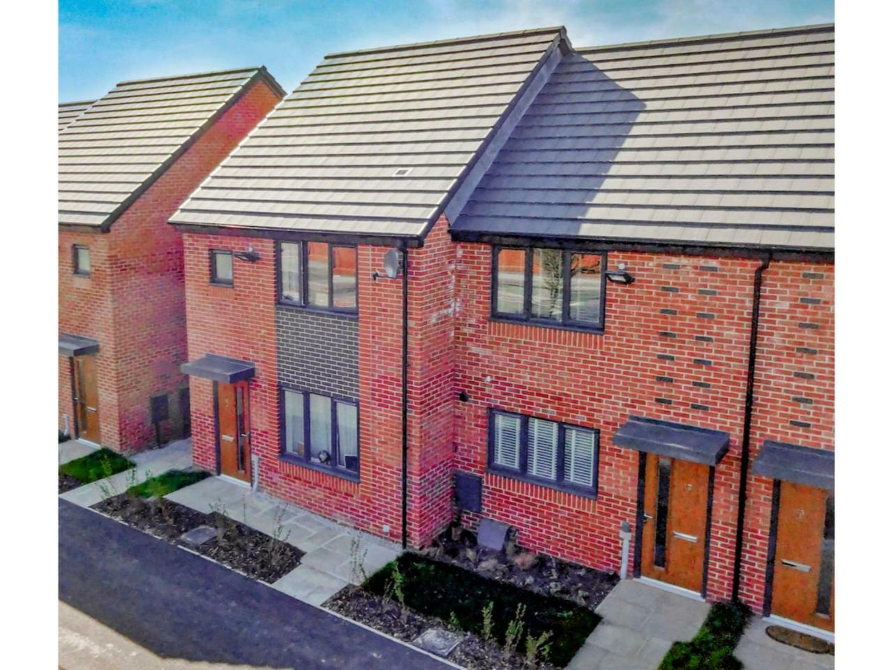 Newly Built, Splendid House For 5 In Manchester! Eksteriør billede
